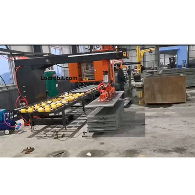 Mesin pengisi dan pengunggah listrik dengan sistem kontrol PLC