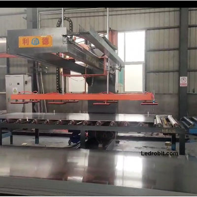 Mesin Pemuatan dan Pengungkapan Plat Aluminium yang Disesuaikan 300 - 3000Kg Robot Pemuatan dan Pengungkapan