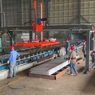 Mesin Palletizer Kontrol Independen Batang Batang Batu Kapur Bottle Line Produksi