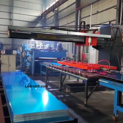 Mesin Palletizer yang dipasang di lantai dengan servo motor Palletizer robot yang dapat disesuaikan